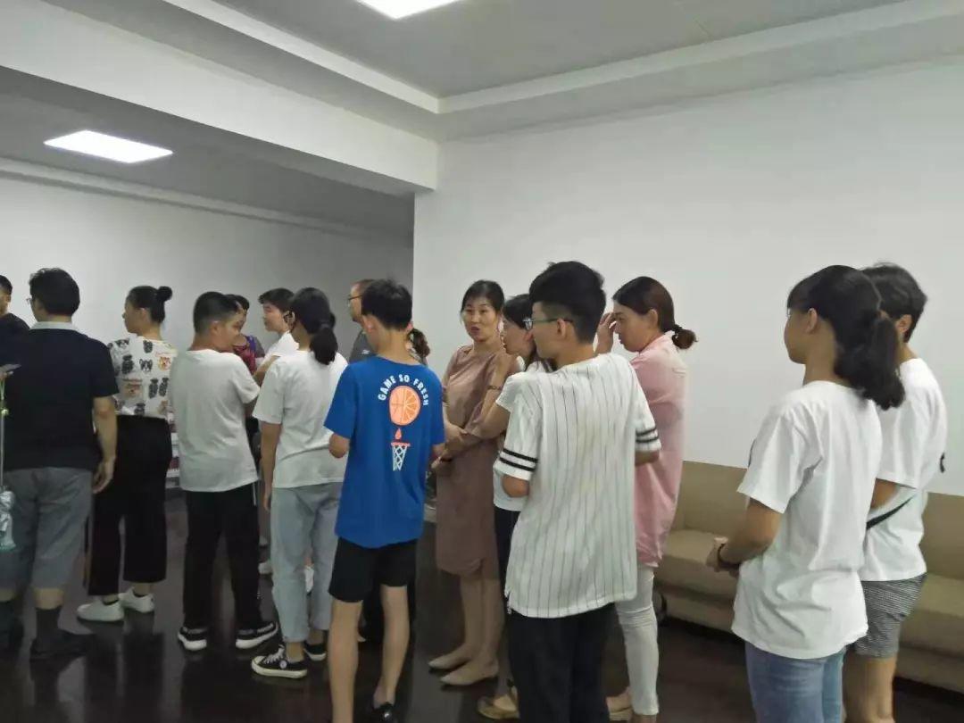 好怙恃+好先生！本周日，，，，，中招说明会，，，，，与您相约在景物如画的304am永利集团官网都会森林学校!