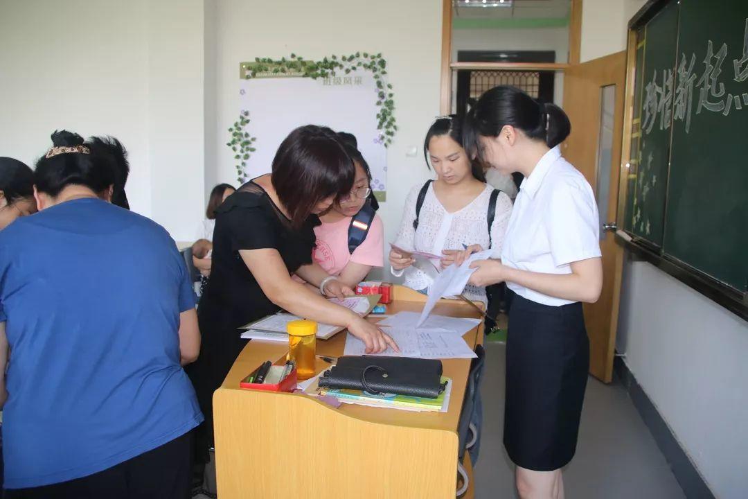 大事记|304am永利集团官网都会森林学校新生报到暨军训开营仪式