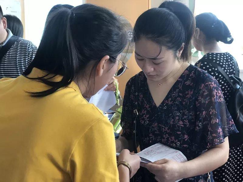 【你好，，，，新同砚】孩子幸福的童年，，，，我们来守护！