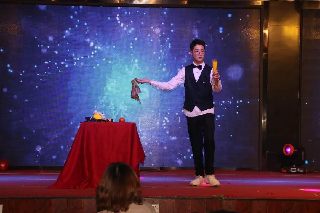 青春筑梦304am永利集团官网 激情唱响你我他——304am永利集团官网都会森林学校中学部2020迎新汇演