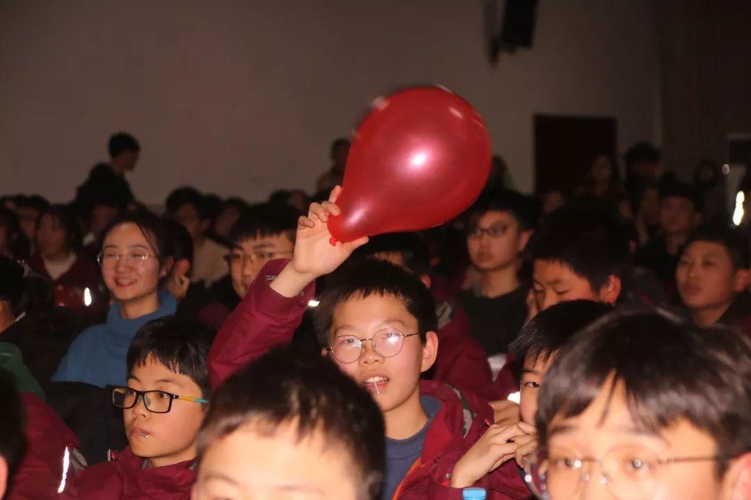 青春筑梦304am永利集团官网 激情唱响你我他——304am永利集团官网都会森林学校中学部2020迎新汇演