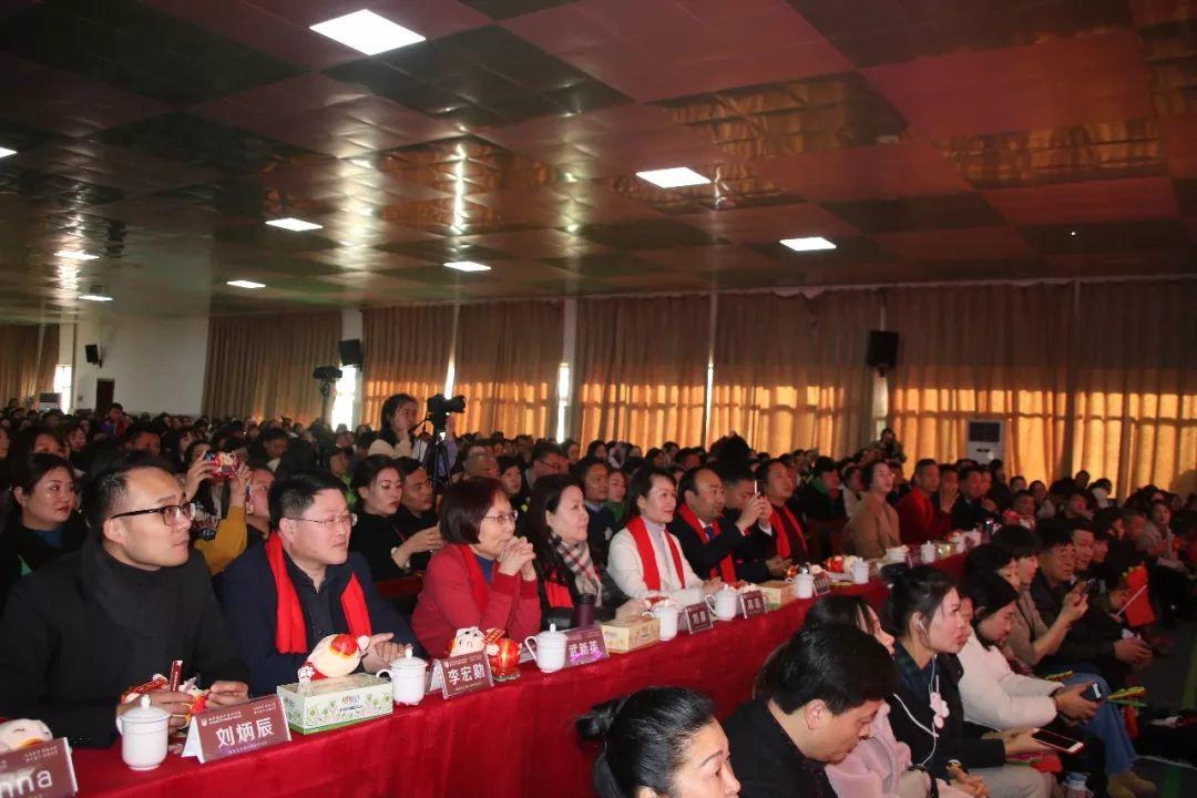 【校园动态】成绩梦想，，，，，走向再起——304am永利集团官网都会森林学校小学部文化艺术节暨2020迎新文艺汇演