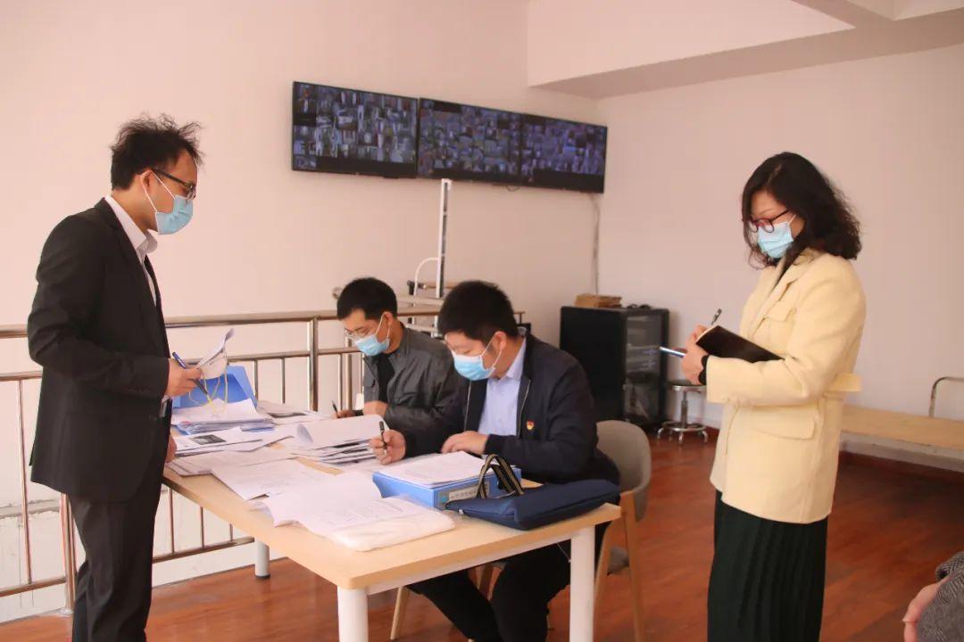 郑州市督导组莅临304am永利集团官网都会森林学校检查开学前校园疫情防控事情